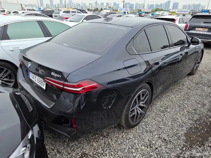 بي أم دبيلو M 3