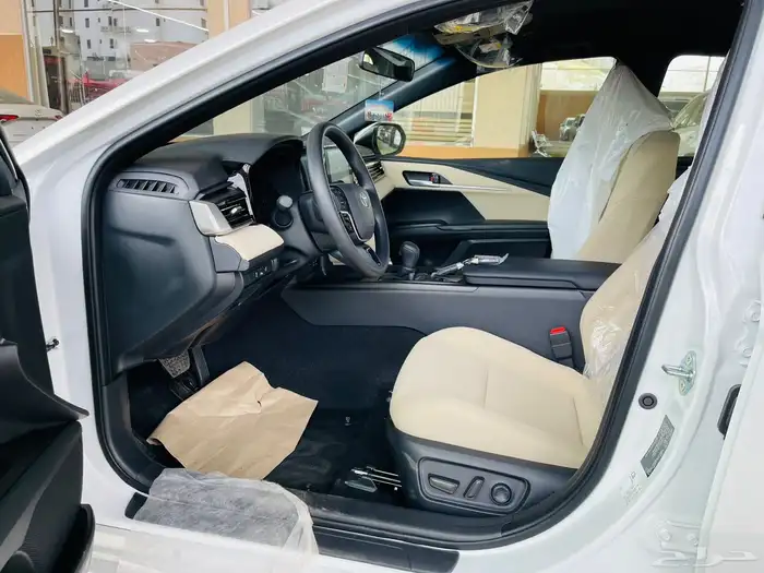 تويوتا كامري - بنزين - استاندر - 2025 5