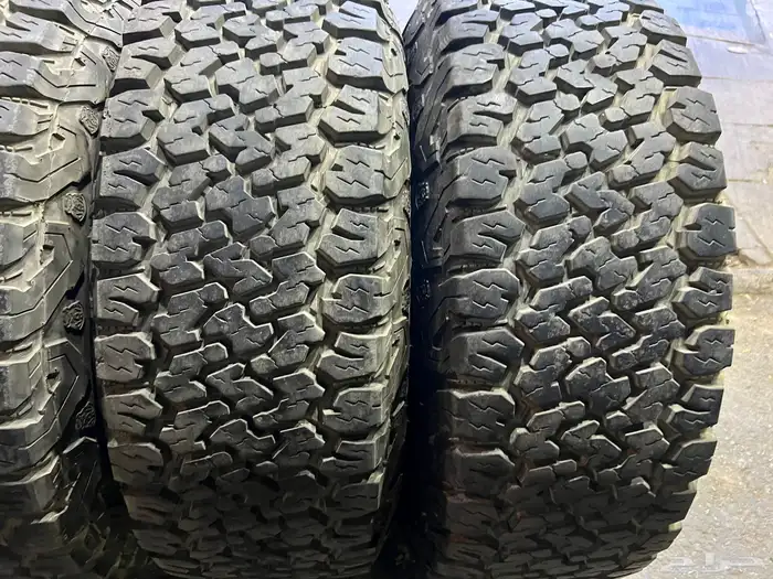 جنوط ميثود فرد f150 6 مسمارمع كفرات بلاك بير مقاس 285 70 17 4