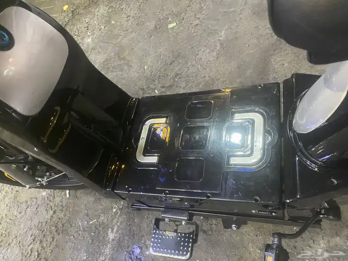 اسكوتر على شكل دباب نظيف جدا 4