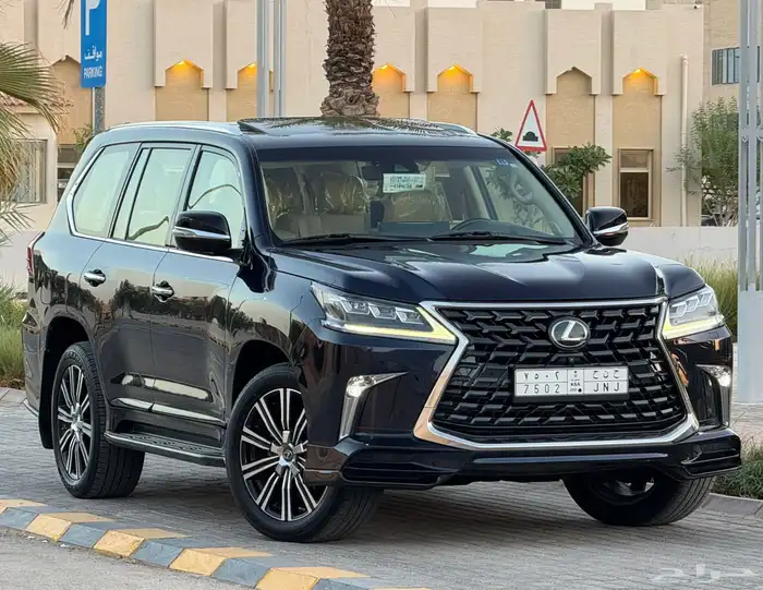 جيب لكزس LX570 فل كامل 2019 سعودي 14