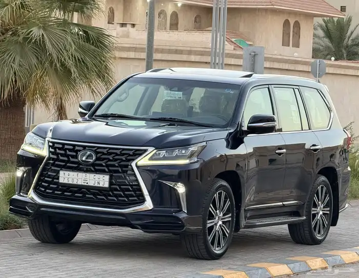 جيب لكزس LX570 فل كامل 2019 سعودي 0
