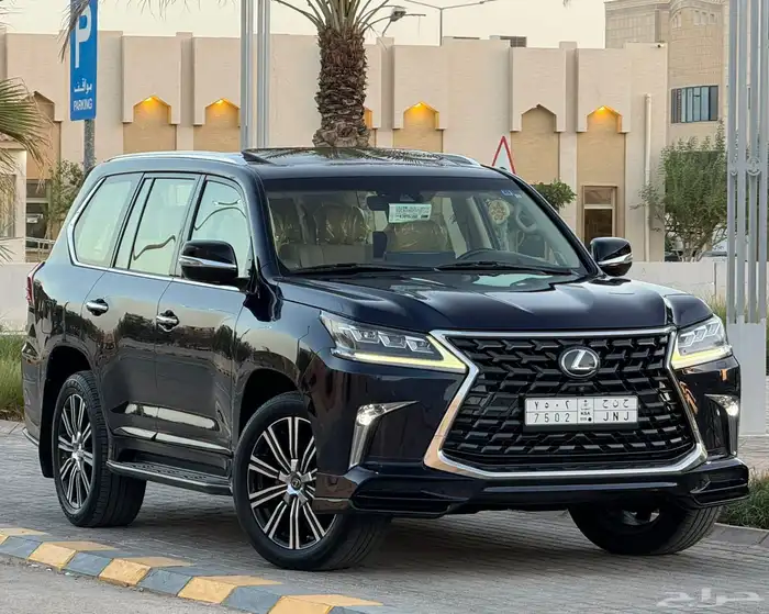 جيب لكزس LX570 فل كامل 2019 سعودي 16