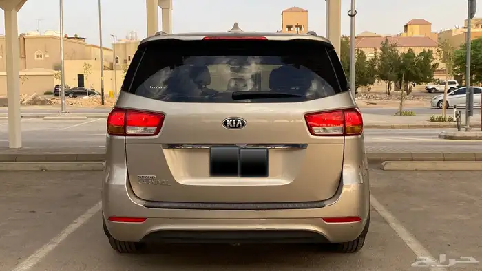 كيا كرنفال 2016 9