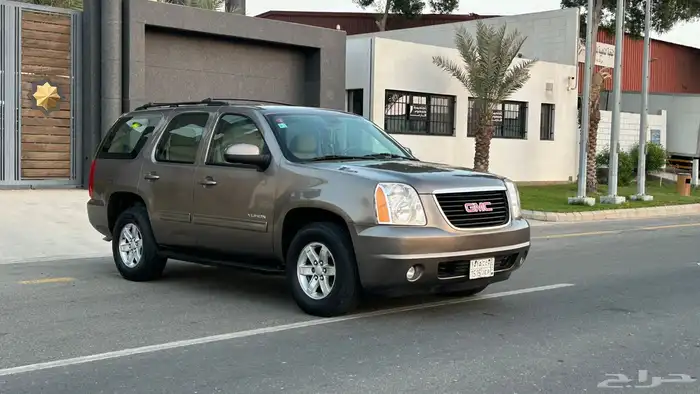 جمس يوكن 2011 قصير دبل ممشى قليل 1