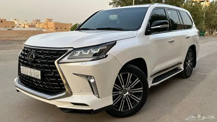 لكزس LX 570 سبورت موديل 2021 10