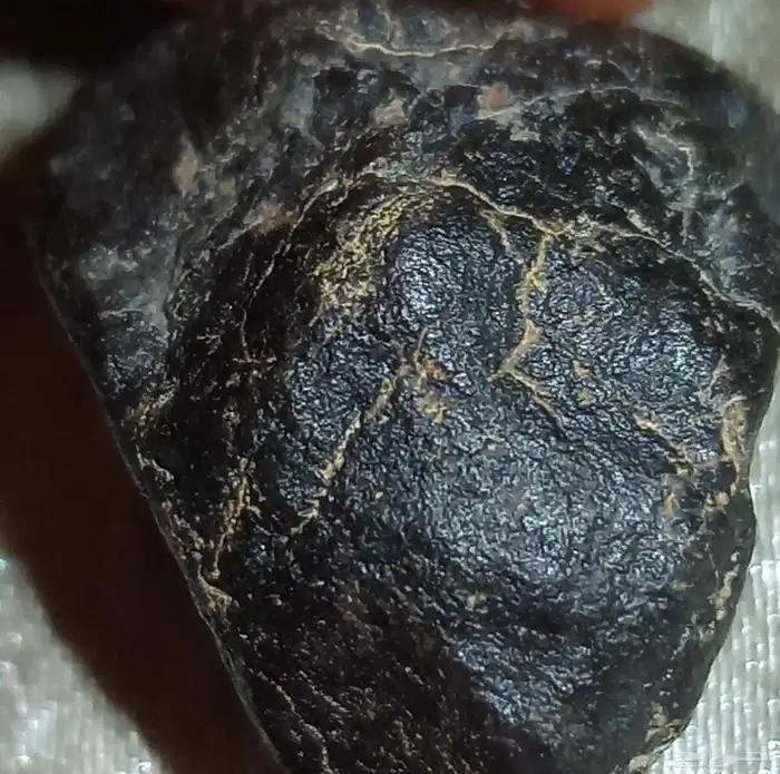 قطعة نيزك مغناطيسي...magnetic meteorite fragment 4