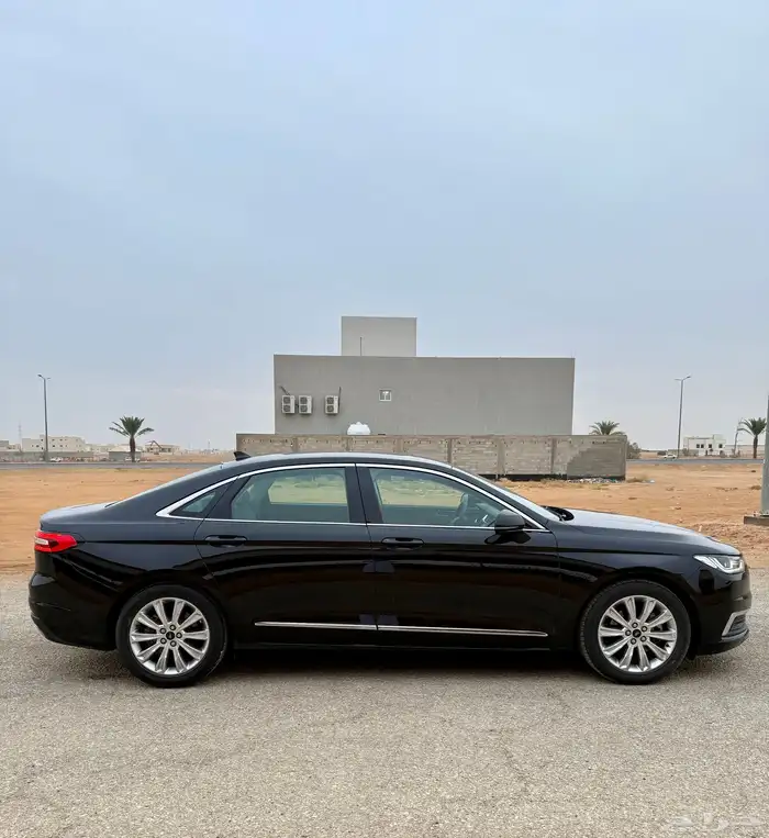 فورد تورس 2022 ستاندر 7