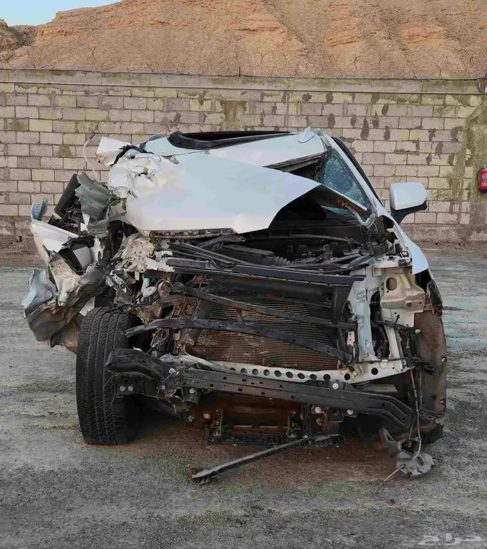 كاديلاك اسكاليد 2023 مصدوم 7