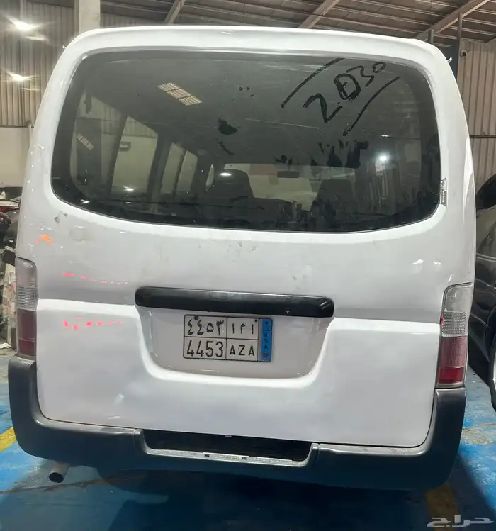 باص أورفان نيسان 2005 1