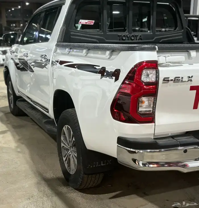 هايلكس غمارتين دبل اتوماتيك. فل كامل بنزين 6