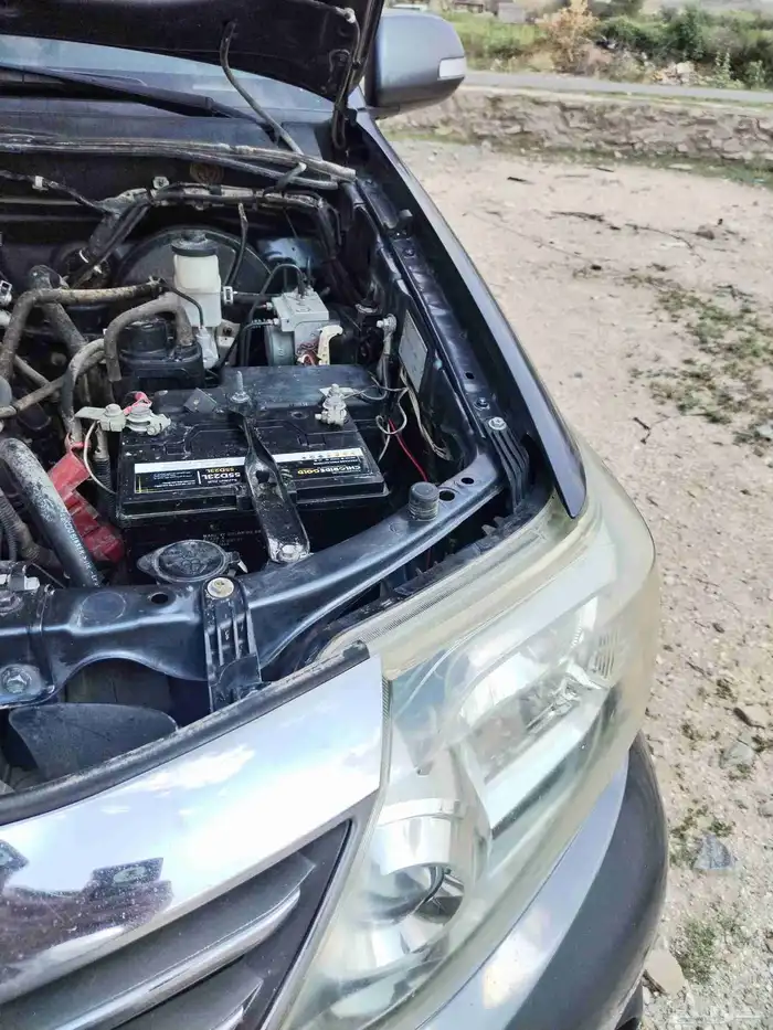 فورتشنر 2014 قير عادي.. دبل 9