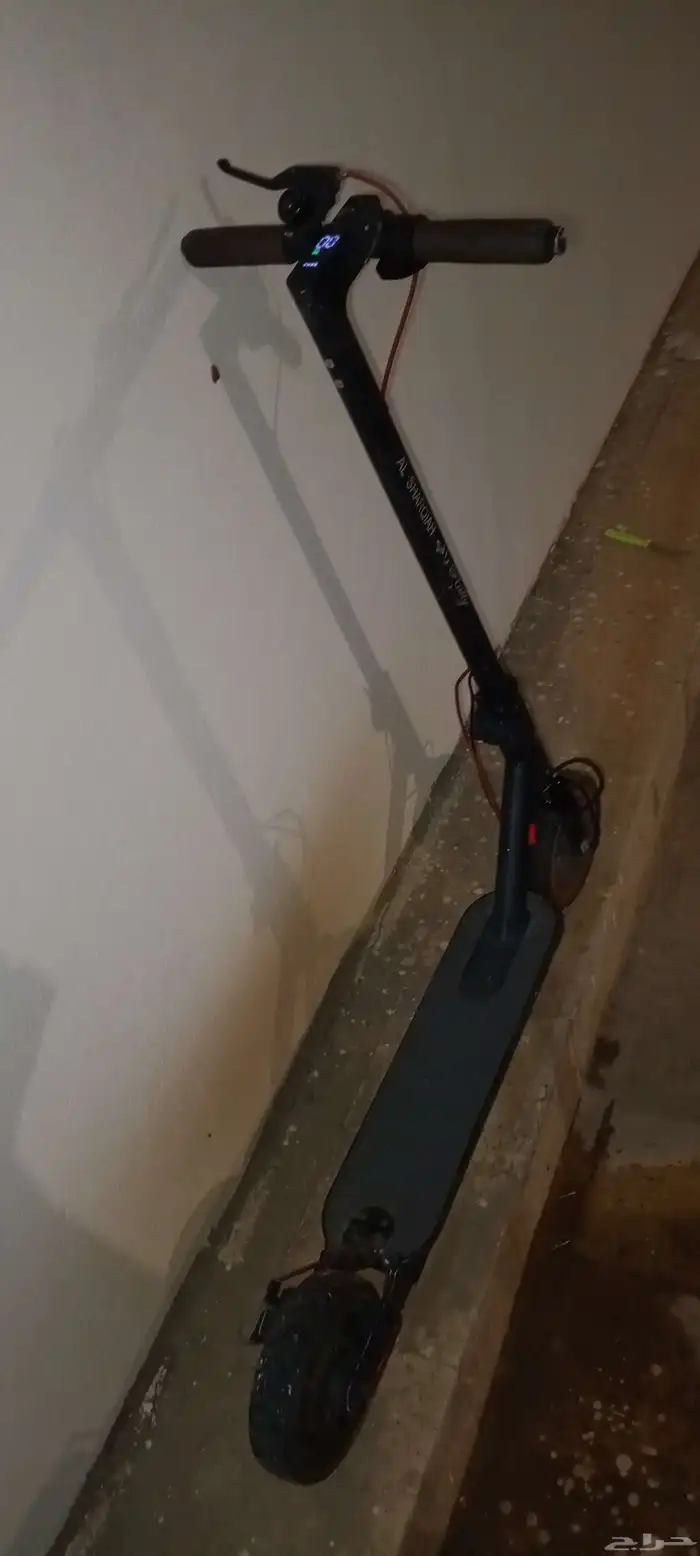 -سكوتر رالي مابه اي مشكله شرط ناقصه بس سلك شاحن . 3