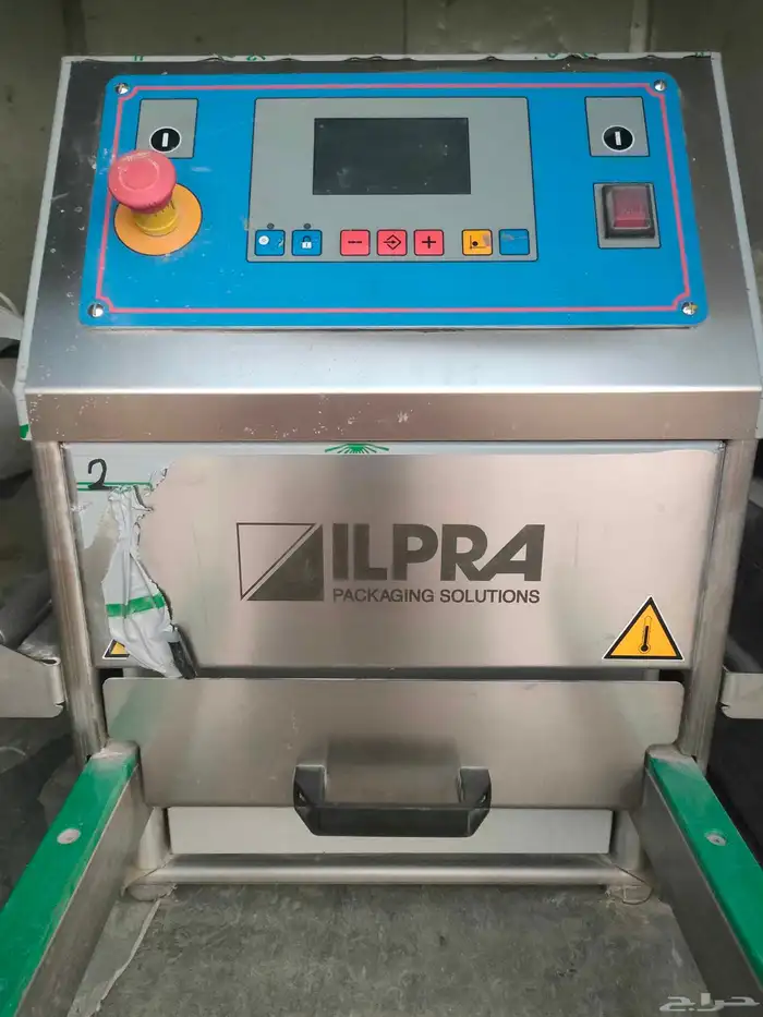 ماكينه تغليف ايطاليه الصنع 2