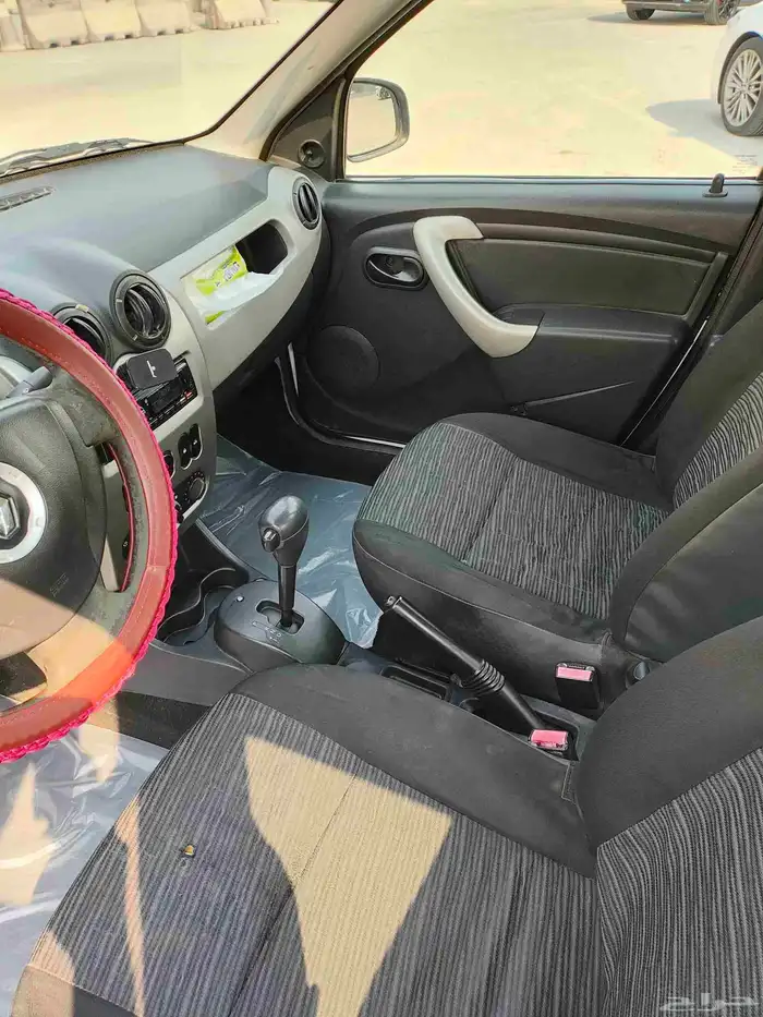 رينو لوجان 2012 1