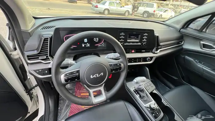 سبورتاج 2022 نص فل 2.0 ديزل تيربو 12