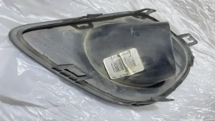 رادار دودج تشارجر RT 2023 مع قاعدته وكشاف يسار مع قاعدته 21