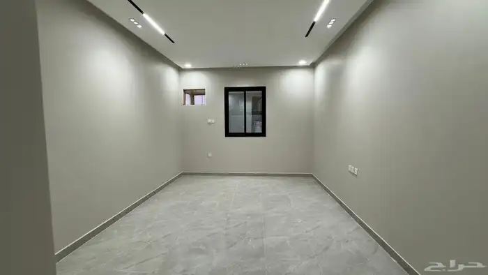 شقه فاخره للبيع جيزان حي السويس 11