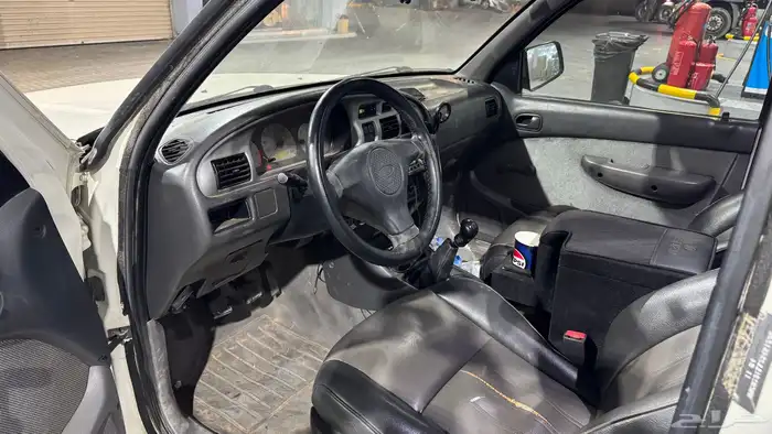 وانيت فورد رينجر 2005 9