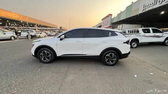 سبورتاج 2022 نص فل 2.0 ديزل تيربو 3