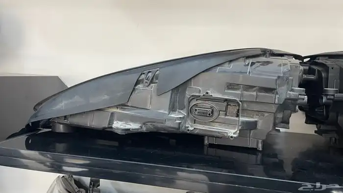 انوار بورش ماكان 2019 2023 اصلي وكاله نظيف 1