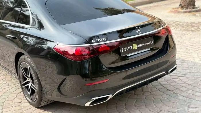 مرسيدس 4MATIC AMG E300 2024 21
