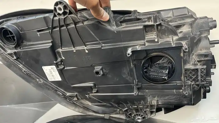 انوار بورش ماكان 2019 2023 اصلي وكاله نظيف 4