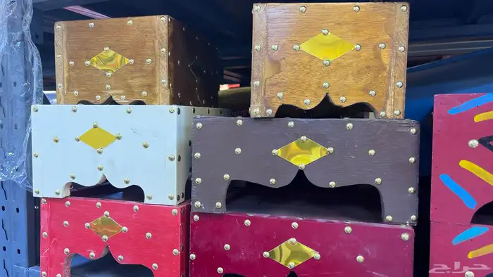 كمار تراثية وطاولات تراثية ومستلزمات مجالس خشبية 17