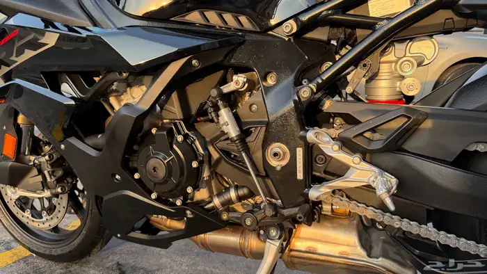 للبيع 2025 BMW S1000RR جديد اصفار 5
