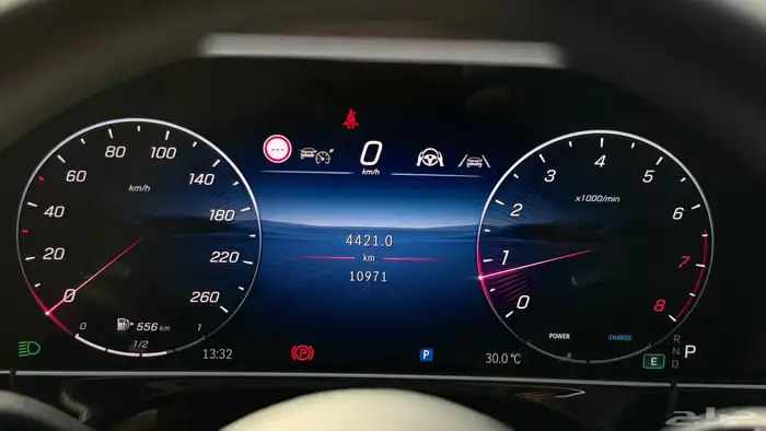 مرسيدس 4MATIC AMG E300 2024 24