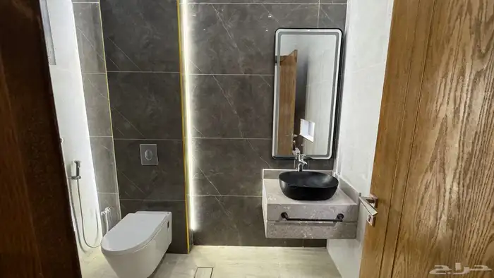 شقه فاخره للبيع جيزان حي السويس 15