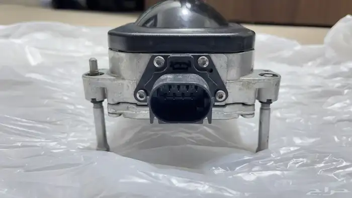 رادار دودج تشارجر RT 2023 مع قاعدته وكشاف يسار مع قاعدته 1