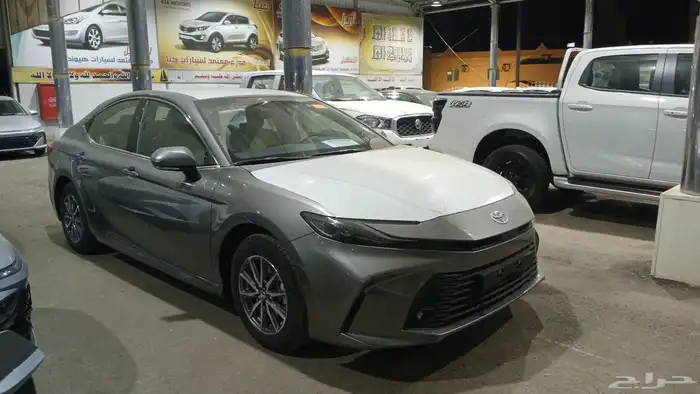 كامري جنوط بنزين e جديدة 2025 4