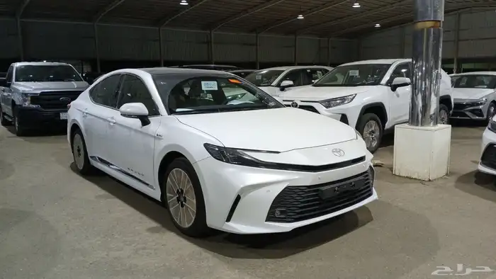 كامري Le هايبرد 2025 جديد 0