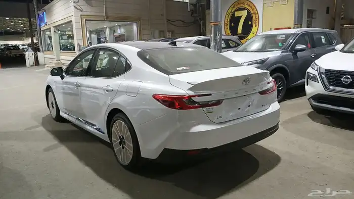 كامري Le هايبرد 2025 جديد 1