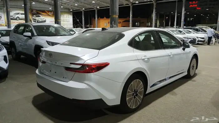 كامري Le هايبرد 2025 جديد 4