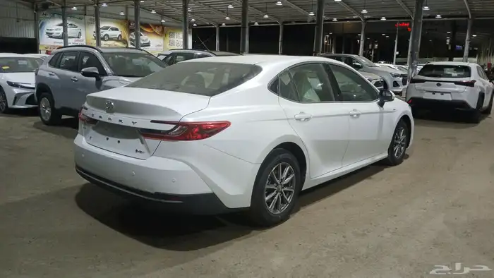 كامري جنوط بنزين e جديدة 2025 2