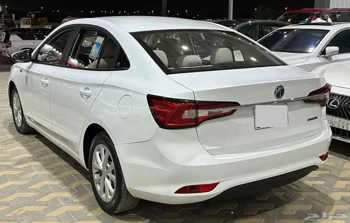 ام جي5 MG5 استاندر 2022 10