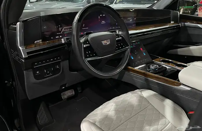 كاديلاك اسكاليد 2025 بلاتينيوم عداد (6 الاف) قمه بالنظافه 9