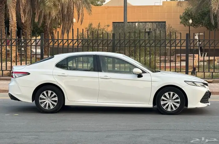 تويوتا كامري LE 2020 خليجي 8