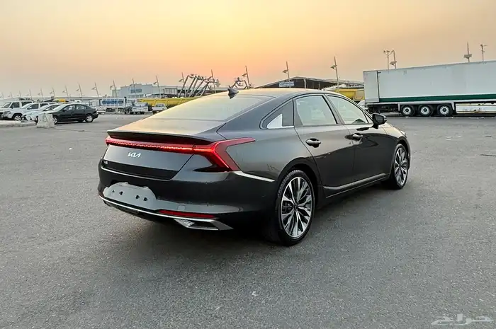 كيا K8 2022 ( 4 سلندر ) اعلى مواصفات بانوراما للبيع 3