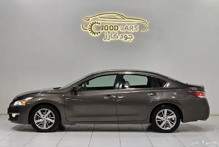 نيسان التيما موديل 2014 بحالة ممتازة 3