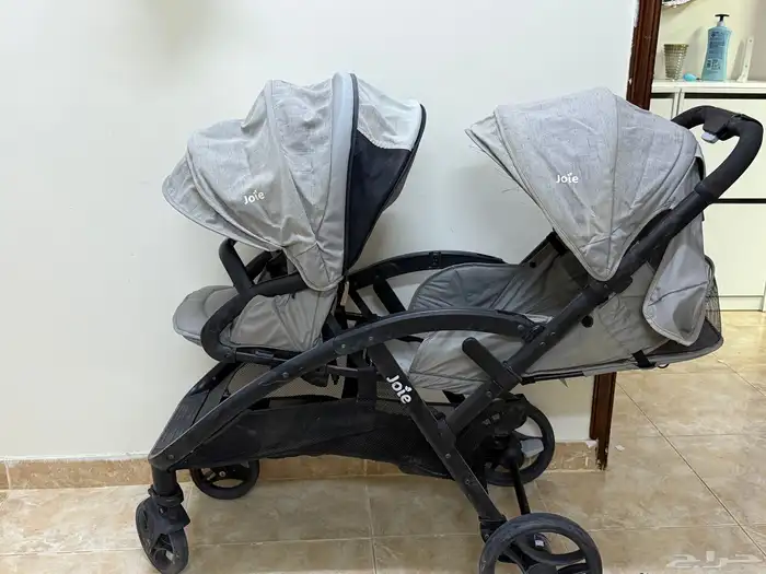 عربية أطفال توأم 3