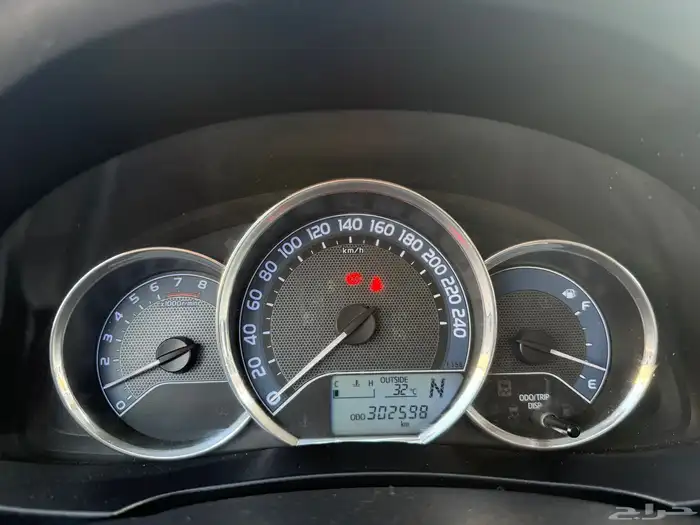 كورولا 2016 وكاله - عداد 302 الف كم 12