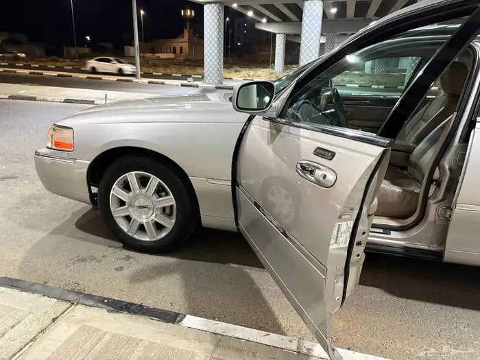 لنكون تاون كار 2011 مخزن 8