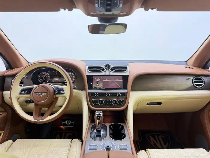 بنتلي بنتياقا 10