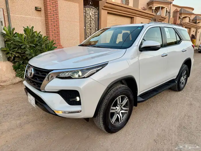 جيب فورشنر 2023 V6 0