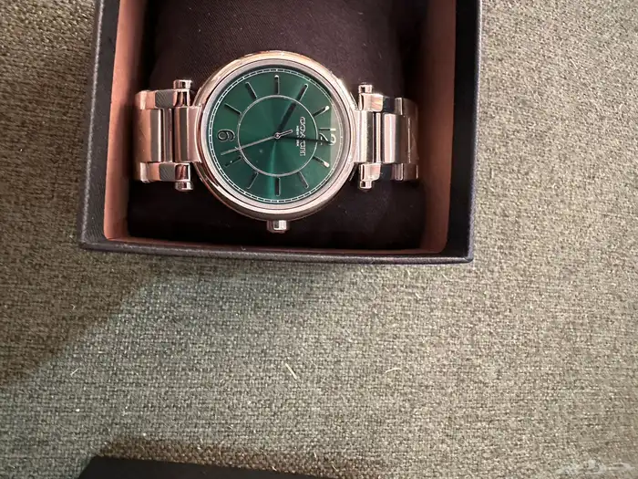 ساعه كوتش للبيع 4