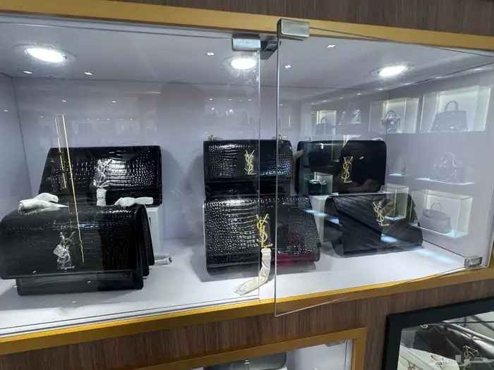 شنط براندات  شنط ماركة  شنط جوتشي   شنط لويس فوتون 19