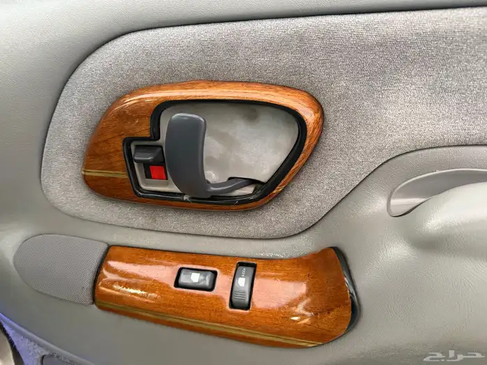 صالون 454 فئة الخمسين مخزن  نظيف جدا 49